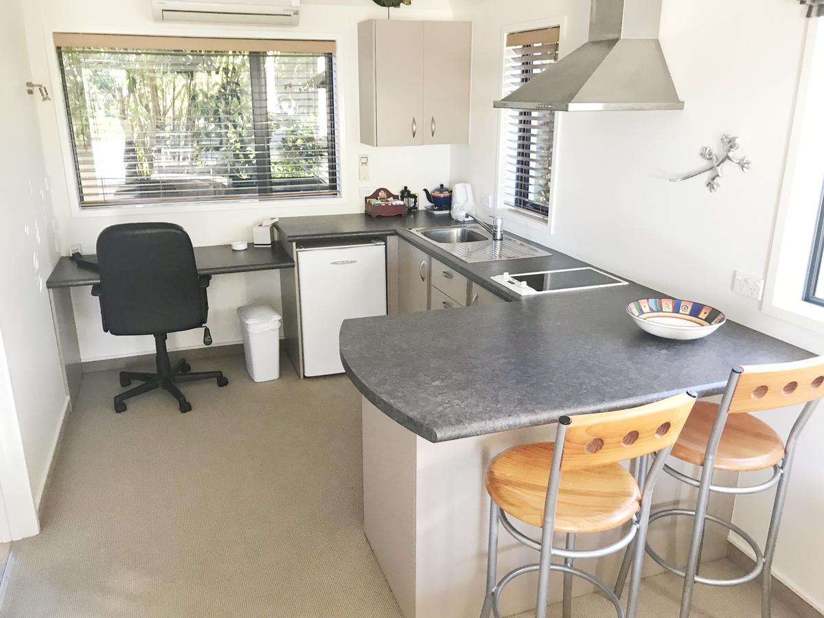 Avalon Manor Motel Motueka Esterno foto