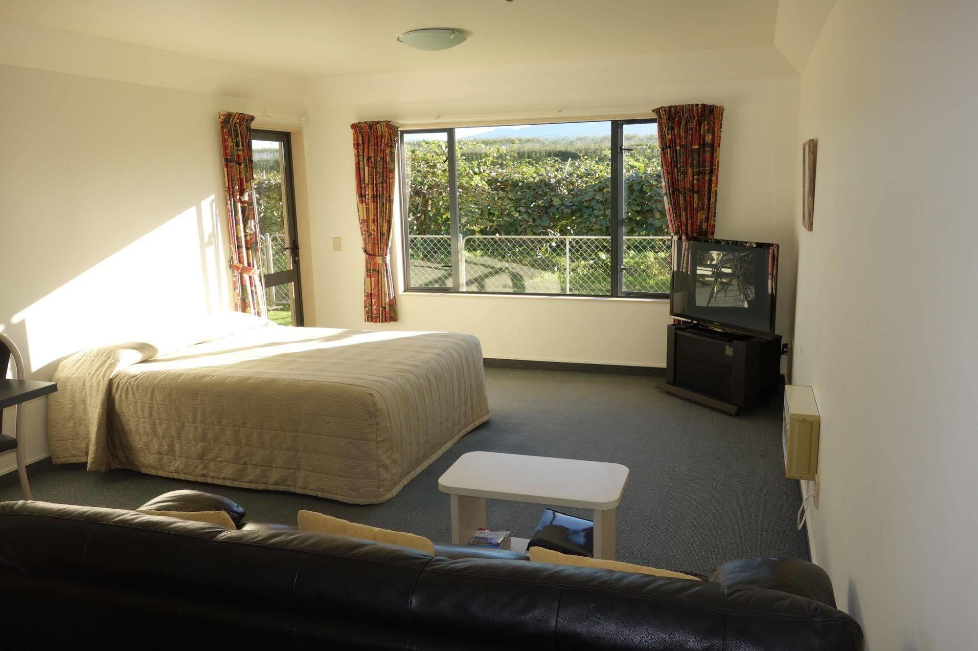 Avalon Manor Motel Motueka Esterno foto
